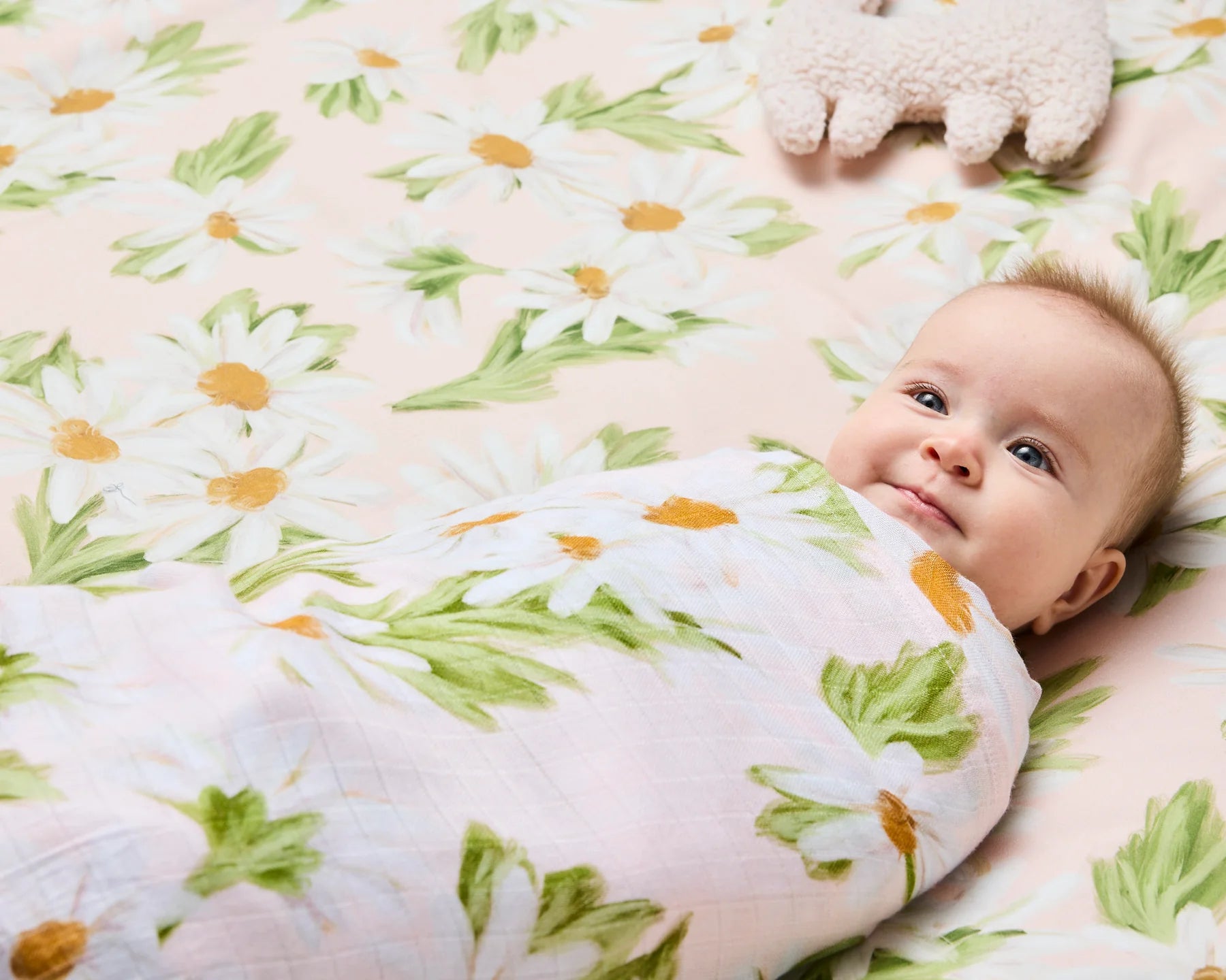 Sweet Daisy Swaddle