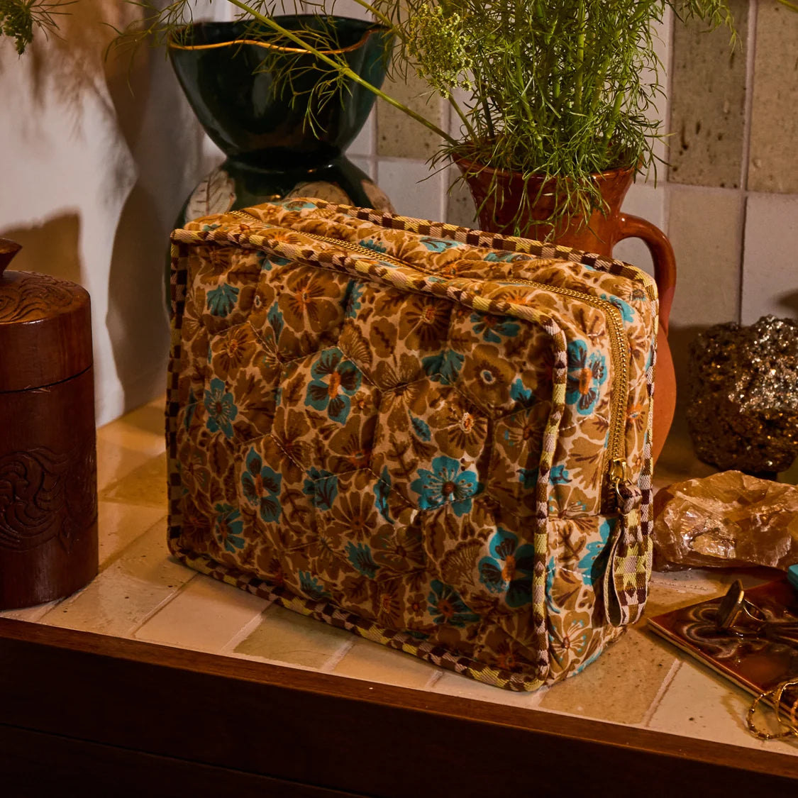 Magnolia Vanity Bag